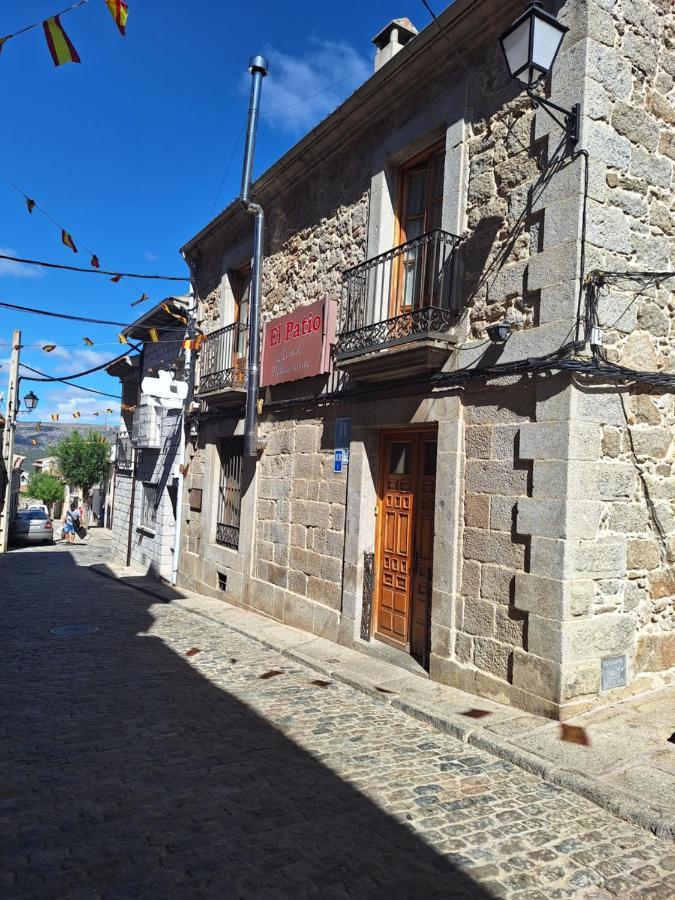 Hostal El Patio Restaurante San Bartolomé de Pinares Exterior foto